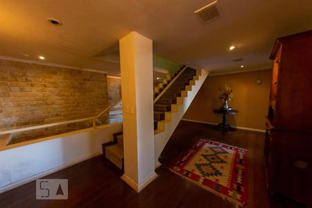 Casa à venda com 500m², 4 quartos e 4 vagas Casa à venda com 500m², 4 quartos e 4 vagasSala de Jogos