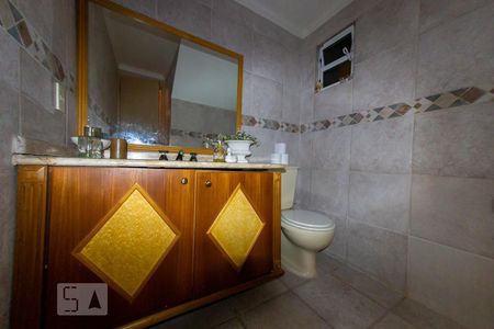 Casa à venda com 500m², 4 quartos e 4 vagas Casa à venda com 500m², 4 quartos e 4 vagasBanheiro 4 (social)