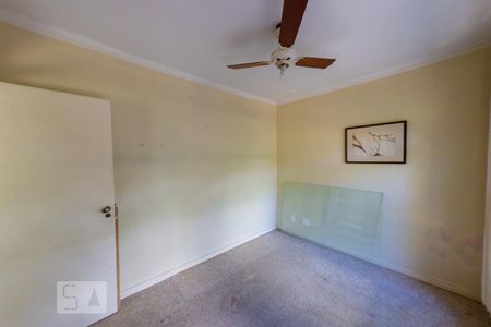 Casa à venda com 500m², 4 quartos e 4 vagas Casa à venda com 500m², 4 quartos e 4 vagasBanheiro 4