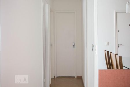 Corredor de apartamento para alugar com 2 quartos, 49m² em Quinta da Paineira, São Paulo