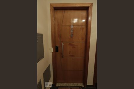 Apartamento para alugar com 65m², 3 quartos e 1 vagaPorta de entrada