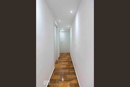 Corredor de apartamento à venda com 2 quartos, 41m² em Itaquera, São Paulo