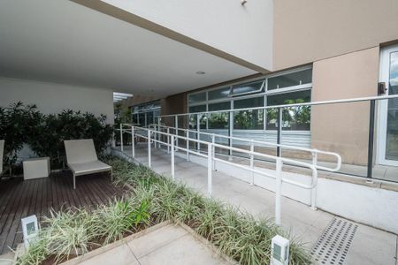 Apartamento para alugar com 138m², 2 quartos e 3 vagas Apartamento para alugar com 138m², 2 quartos e 3 vagasÁrea Comum - Acesso Piscina