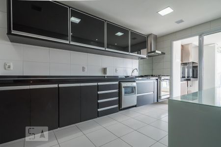Apartamento para alugar com 138m², 2 quartos e 3 vagas