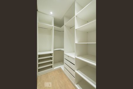 Apartamento para alugar com 138m², 2 quartos e 3 vagas Apartamento para alugar com 138m², 2 quartos e 3 vagasSuíte 2