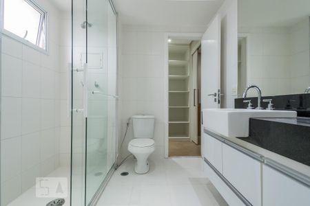 Apartamento para alugar com 138m², 2 quartos e 3 vagas Apartamento para alugar com 138m², 2 quartos e 3 vagasBanheiro Suíte 2