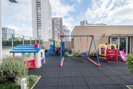 Apartamento para alugar com 138m², 2 quartos e 3 vagas Apartamento para alugar com 138m², 2 quartos e 3 vagasÁrea Comum - Playground