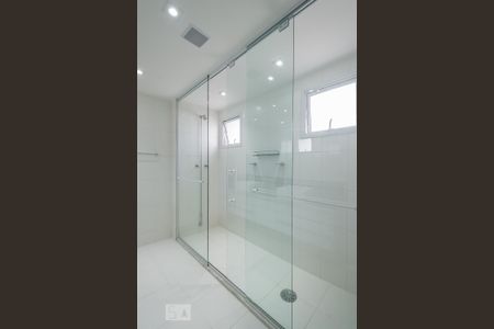 Apartamento para alugar com 138m², 2 quartos e 3 vagas Apartamento para alugar com 138m², 2 quartos e 3 vagasBanheiro Suíte 2