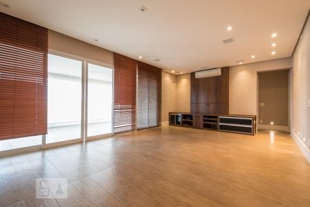 Apartamento para alugar com 138m², 2 quartos e 3 vagas Apartamento para alugar com 138m², 2 quartos e 3 vagasSala