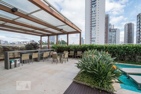 Apartamento para alugar com 138m², 2 quartos e 3 vagas Apartamento para alugar com 138m², 2 quartos e 3 vagasÁrea Comum - Piscina