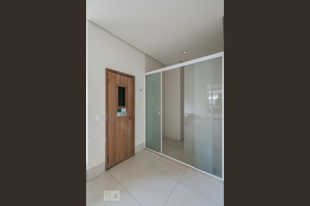 Apartamento para alugar com 138m², 2 quartos e 3 vagas Apartamento para alugar com 138m², 2 quartos e 3 vagasÁrea Comum - Sauna