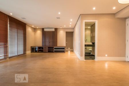 Apartamento para alugar com 138m², 2 quartos e 3 vagas Apartamento para alugar com 138m², 2 quartos e 3 vagasSala