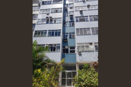 Apartamento para alugar com 90m², 3 quartos e 1 vaga Apartamento para alugar com 90m², 3 quartos e 1 vagaFachada