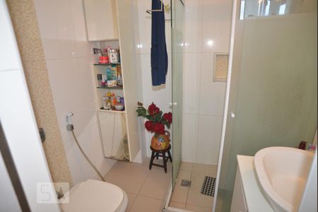 Apartamento para alugar com 90m², 3 quartos e 1 vaga Apartamento para alugar com 90m², 3 quartos e 1 vagaBanheiro