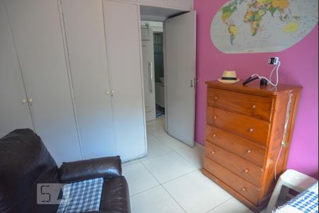 Quarto 1 de apartamento para alugar com 3 quartos, 90m² em Botafogo, Rio de Janeiro