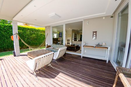 Casa para alugar com 350m², 5 quartos e 2 vagas Casa para alugar com 350m², 5 quartos e 2 vagasÁrea Externa