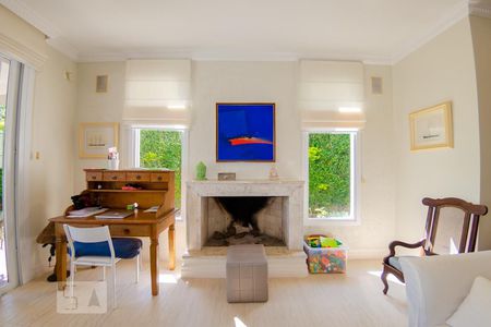Casa para alugar com 350m², 5 quartos e 2 vagas Casa para alugar com 350m², 5 quartos e 2 vagasSala
