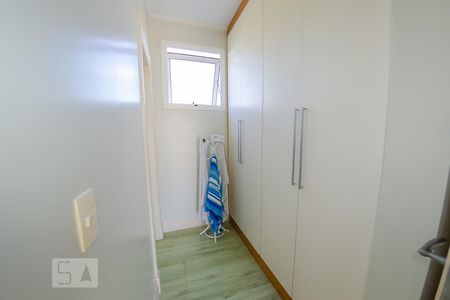 Casa para alugar com 350m², 5 quartos e 2 vagas Casa para alugar com 350m², 5 quartos e 2 vagasCloset dos quartos