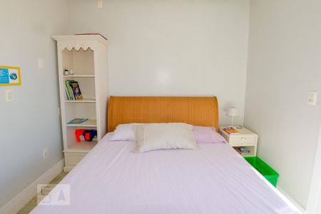 Casa para alugar com 350m², 5 quartos e 2 vagas Casa para alugar com 350m², 5 quartos e 2 vagasQuarto 4