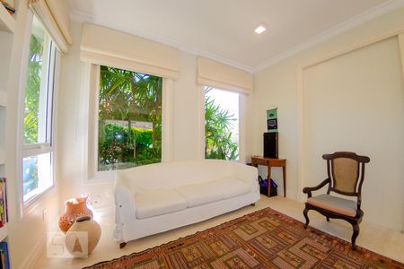 Casa para alugar com 350m², 5 quartos e 2 vagas Casa para alugar com 350m², 5 quartos e 2 vagasSala