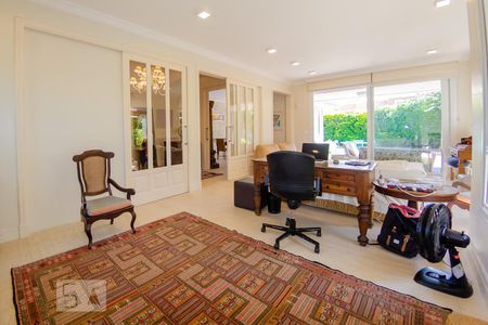 Casa para alugar com 350m², 5 quartos e 2 vagas Casa para alugar com 350m², 5 quartos e 2 vagasSala