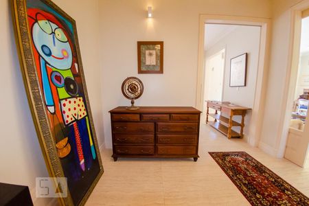 Casa para alugar com 350m², 5 quartos e 2 vagas Casa para alugar com 350m², 5 quartos e 2 vagasHall