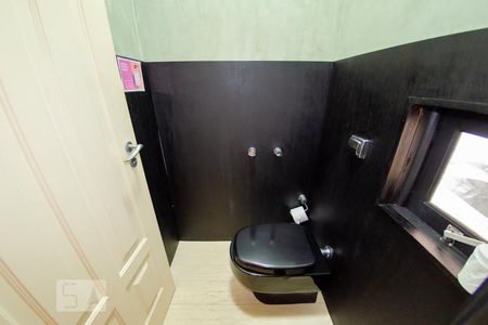 Casa para alugar com 350m², 5 quartos e 2 vagas Casa para alugar com 350m², 5 quartos e 2 vagasLavabo