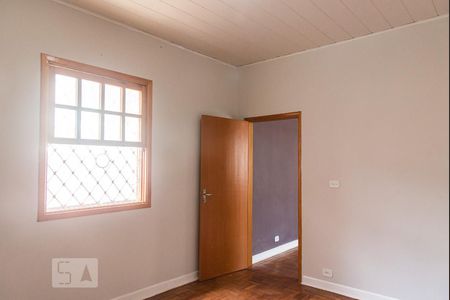 Quarto 1 de casa à venda com 2 quartos, 210m² em Vila Brasílio Machado, São Paulo