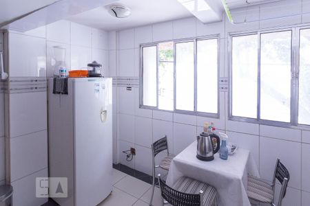 Apartamento para alugar com 60m², 2 quartos e sem vagaCozinha