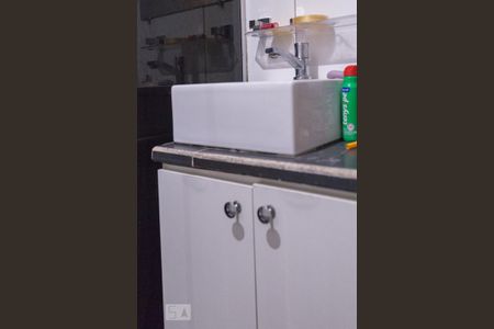 Apartamento para alugar com 60m², 2 quartos e sem vagaBanheiro Suíte