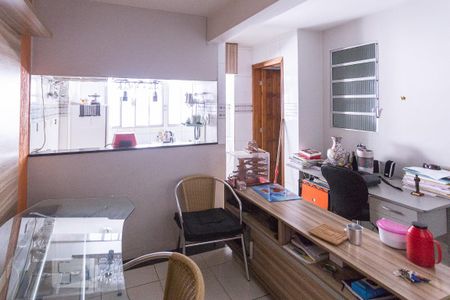 Apartamento para alugar com 60m², 2 quartos e sem vagaSala