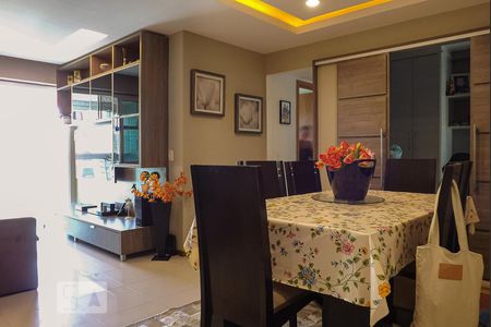 Sala de apartamento à venda com 4 quartos, 110m² em Recreio dos Bandeirantes, Rio de Janeiro