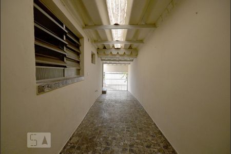 Garagem de casa para alugar com 2 quartos, 100m² em Vila Brasilina, São Paulo