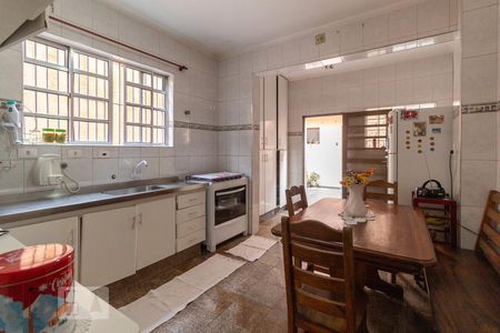 Cozinha de casa para alugar com 3 quartos, 150m² em Jardim Ester Yolanda, São Paulo