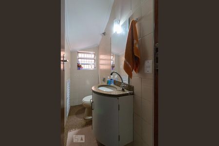 Lavabo de casa para alugar com 3 quartos, 150m² em Jardim Ester Yolanda, São Paulo