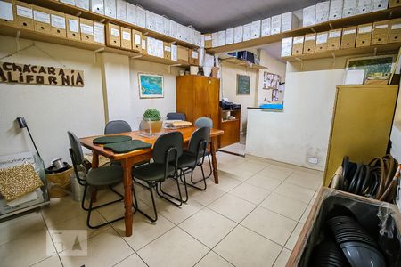 Sala de casa à venda com 3 quartos, 90m² em Jardim Anhanguera, São Paulo