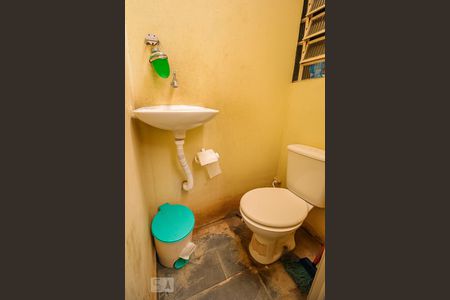 Casa à venda com 90m², 3 quartos e 2 vagasBanheiro 2