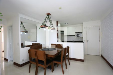 Sala  de apartamento para alugar com 3 quartos, 74m² em Jardim Parque Morumbi, São Paulo