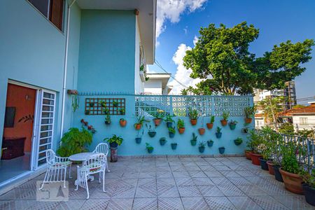 Varanda de casa à venda com 3 quartos, 200m² em Vila Ipojuca, São Paulo