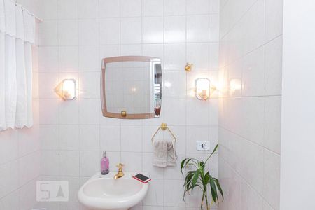 Lavabo de casa à venda com 3 quartos, 200m² em Vila Ipojuca, São Paulo