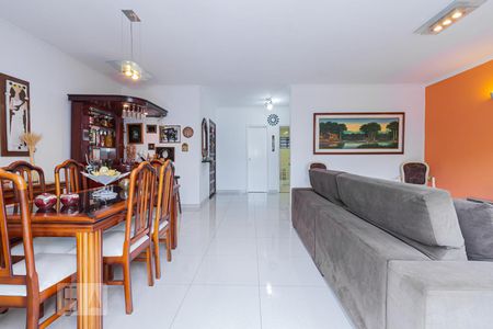 Sala de casa à venda com 3 quartos, 200m² em Vila Ipojuca, São Paulo