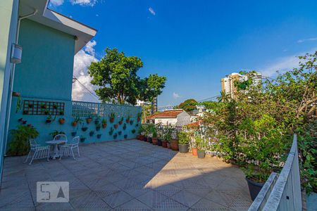Varanda de casa à venda com 3 quartos, 200m² em Vila Ipojuca, São Paulo