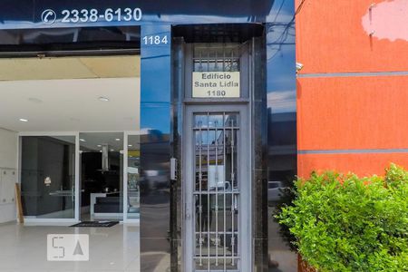 Apartamento para alugar com 126m², 2 quartos e sem vagaFachada