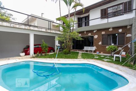 Casa à venda com 260m², 4 quartos e 3 vagasPiscina