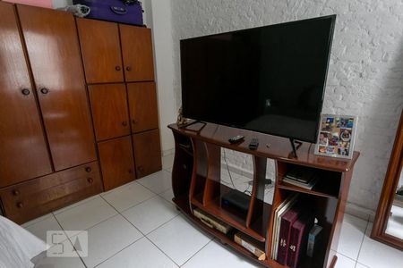 Casa à venda com 260m², 4 quartos e 3 vagasTV