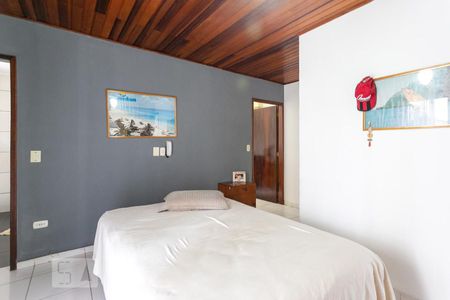 Casa à venda com 260m², 4 quartos e 3 vagasSuíte