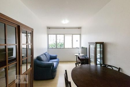 Sala de apartamento para alugar com 2 quartos, 50m² em Moema, São Paulo