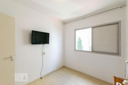 Quarto 1 de apartamento para alugar com 2 quartos, 50m² em Moema, São Paulo
