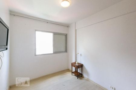 Quarto 1 de apartamento para alugar com 2 quartos, 50m² em Moema, São Paulo