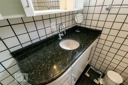 Apartamento para alugar com 50m², 2 quartos e 1 vagaBanheiro - Torneira